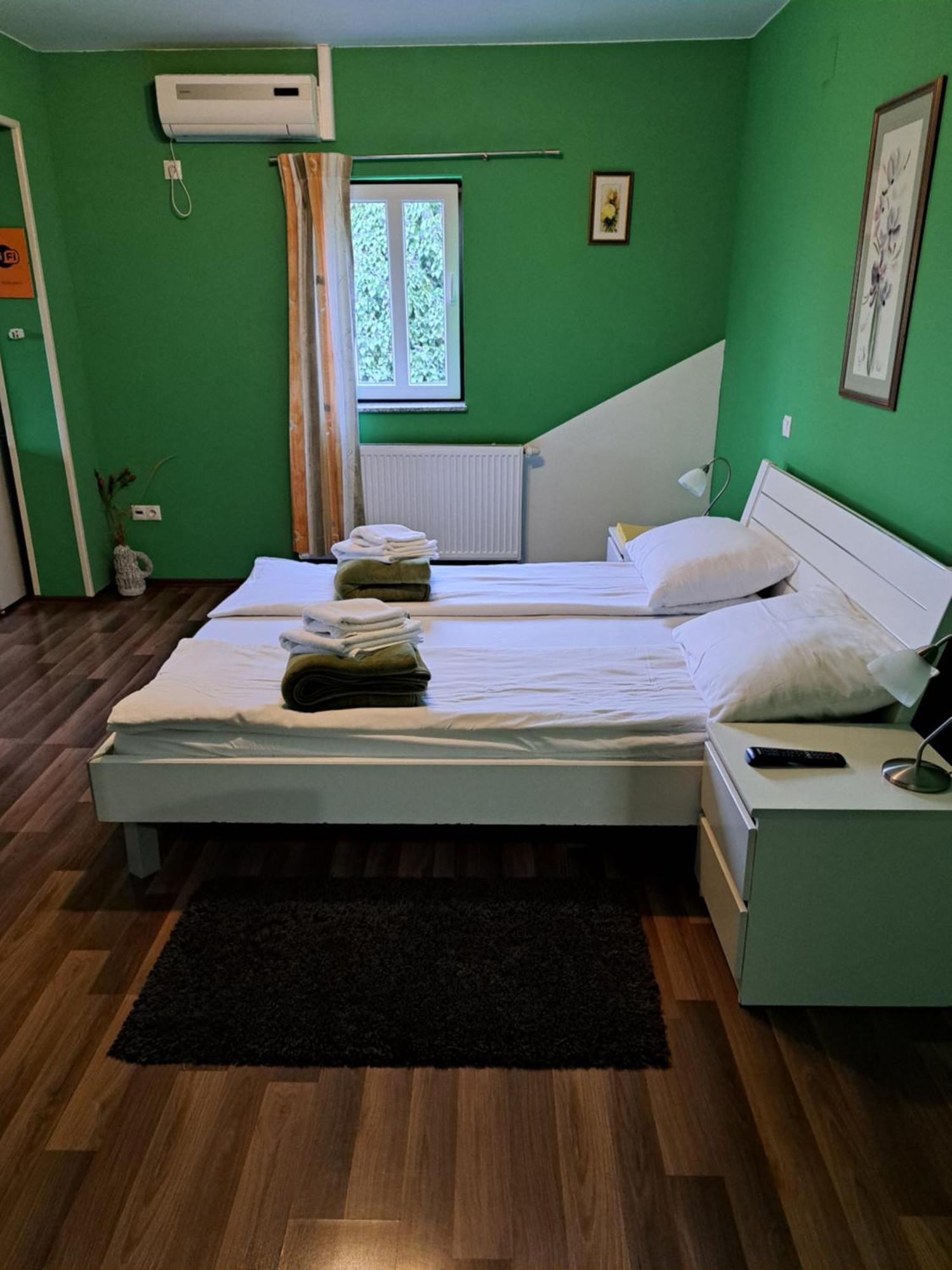 Rooms Modrusan سلوني المظهر الخارجي الصورة