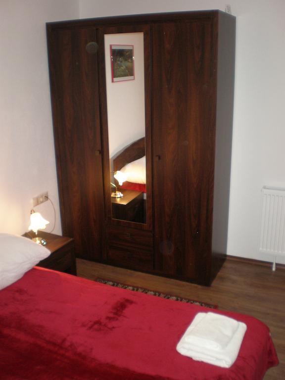 Rooms Modrusan سلوني الغرفة الصورة